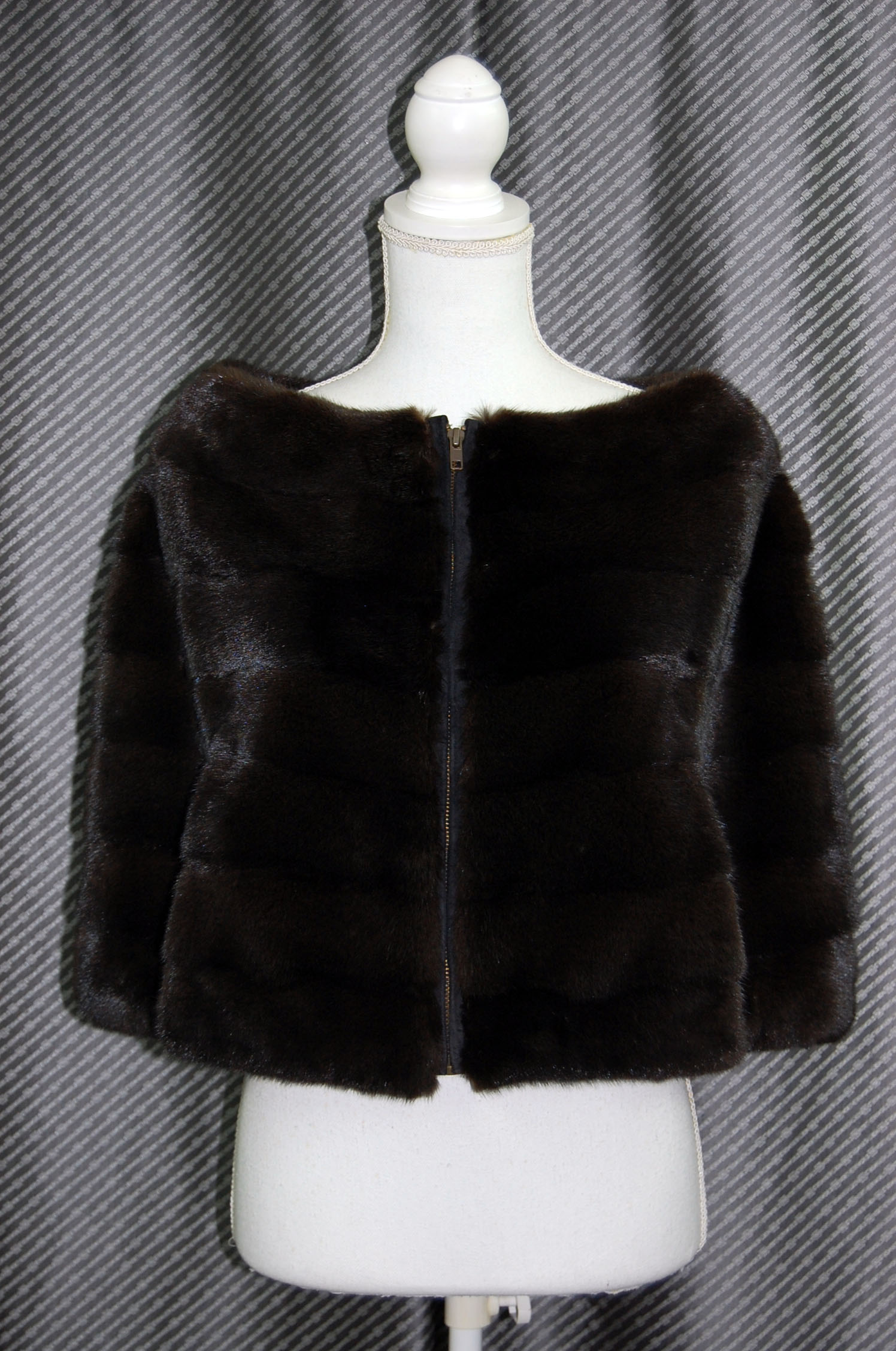 ブラックグラマミンク　スリットケープの画像