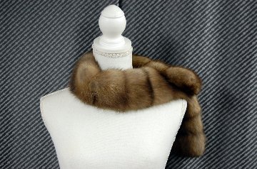 シルバリーセーブル　ダブルフェイスマフラーの画像