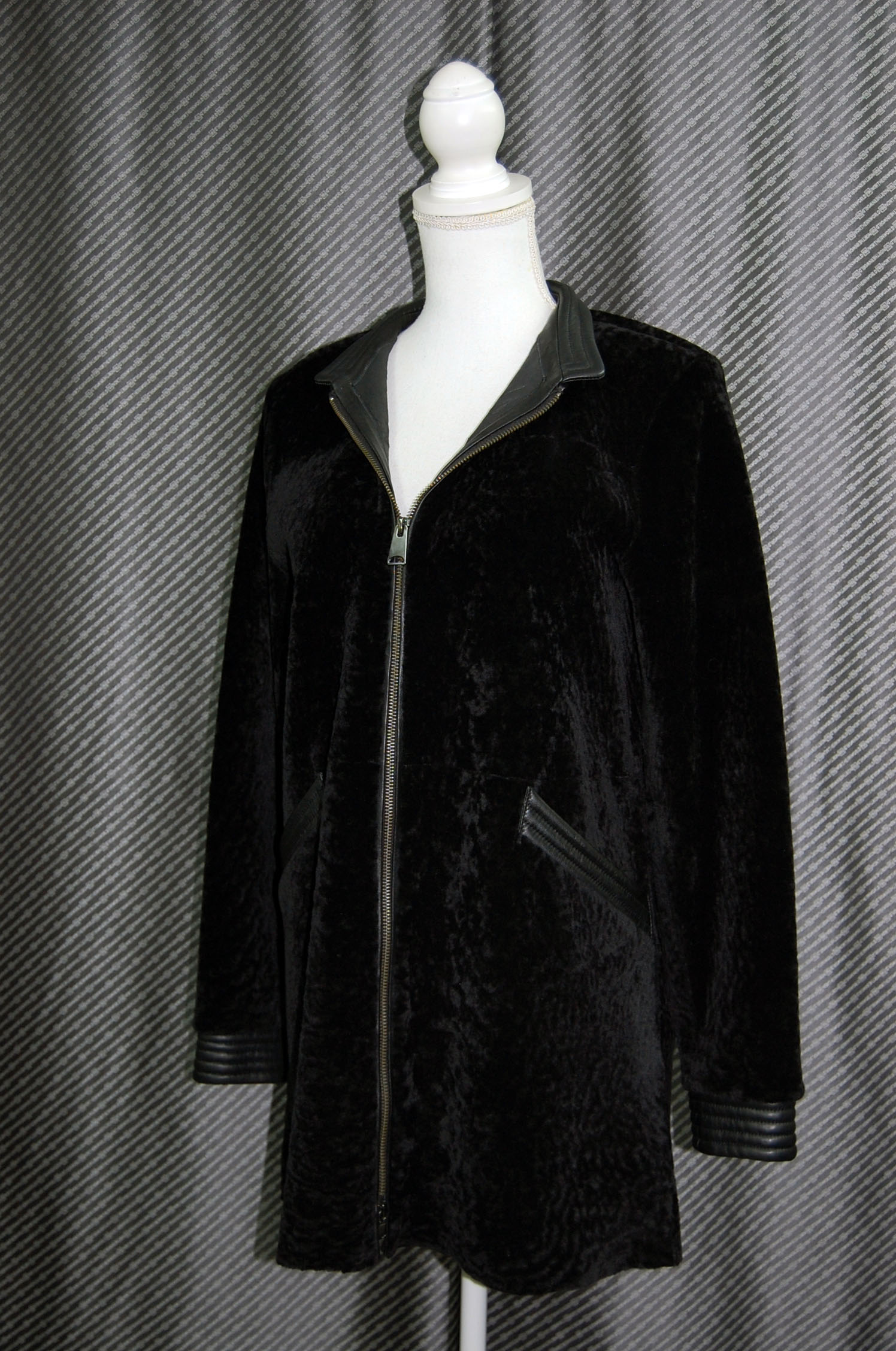 ムートン＆型押しレザー　ダブルフェイスコートの画像