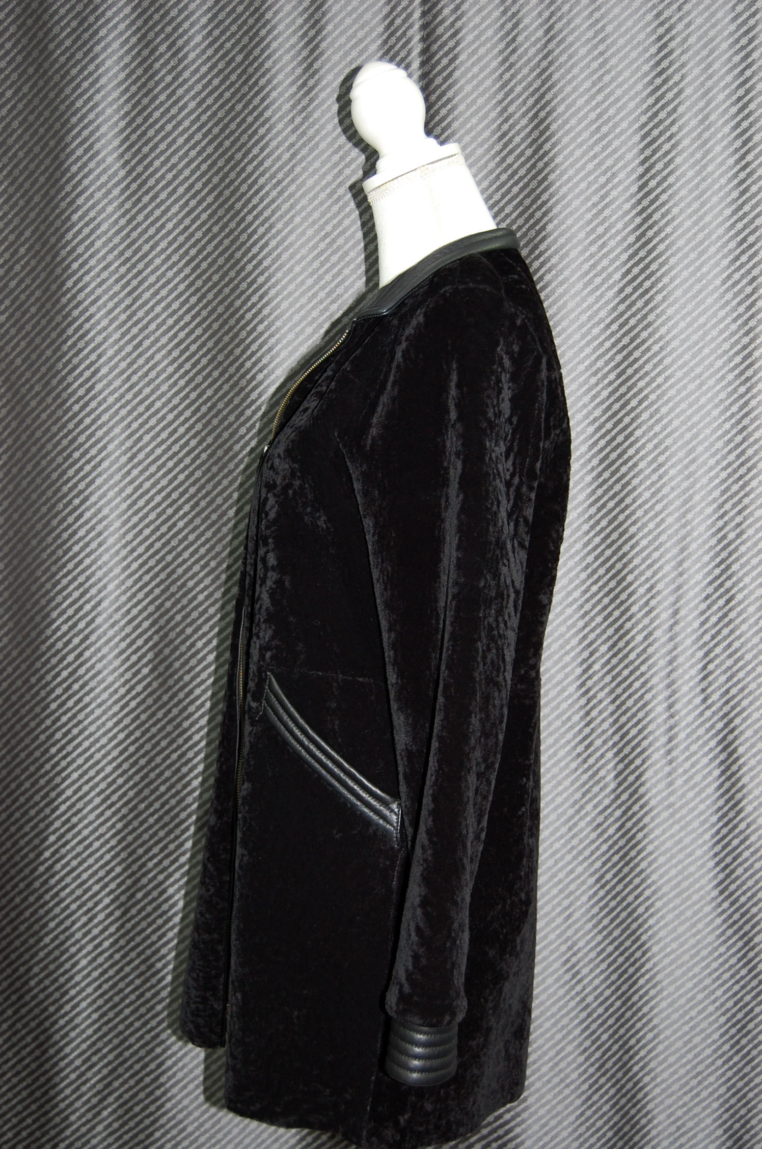 ムートン＆型押しレザー　ダブルフェイスコートの画像