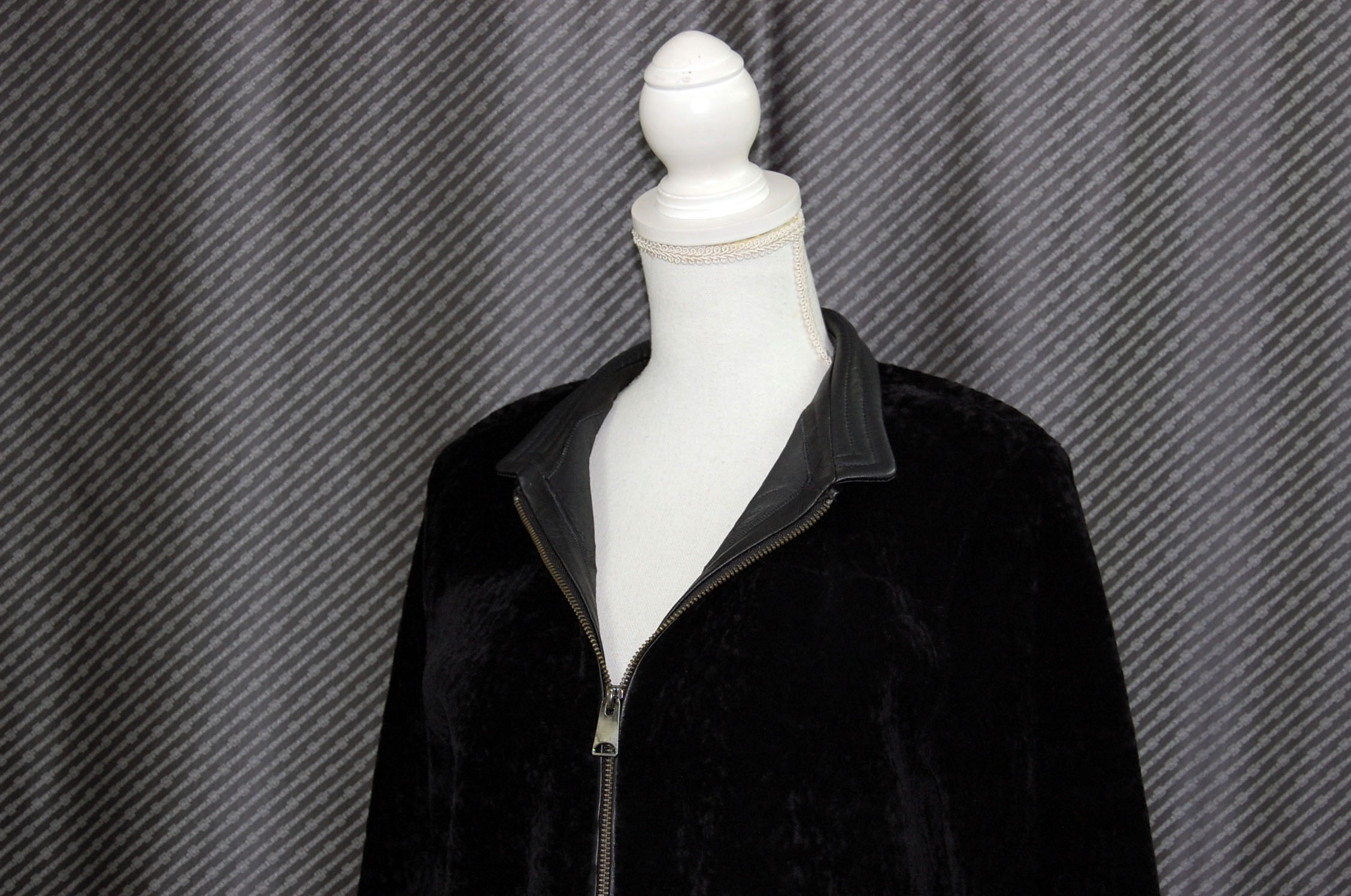 ムートン＆型押しレザー　ダブルフェイスコートの画像