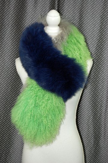 フォックス＆チベットラム　ロングマフラーの画像