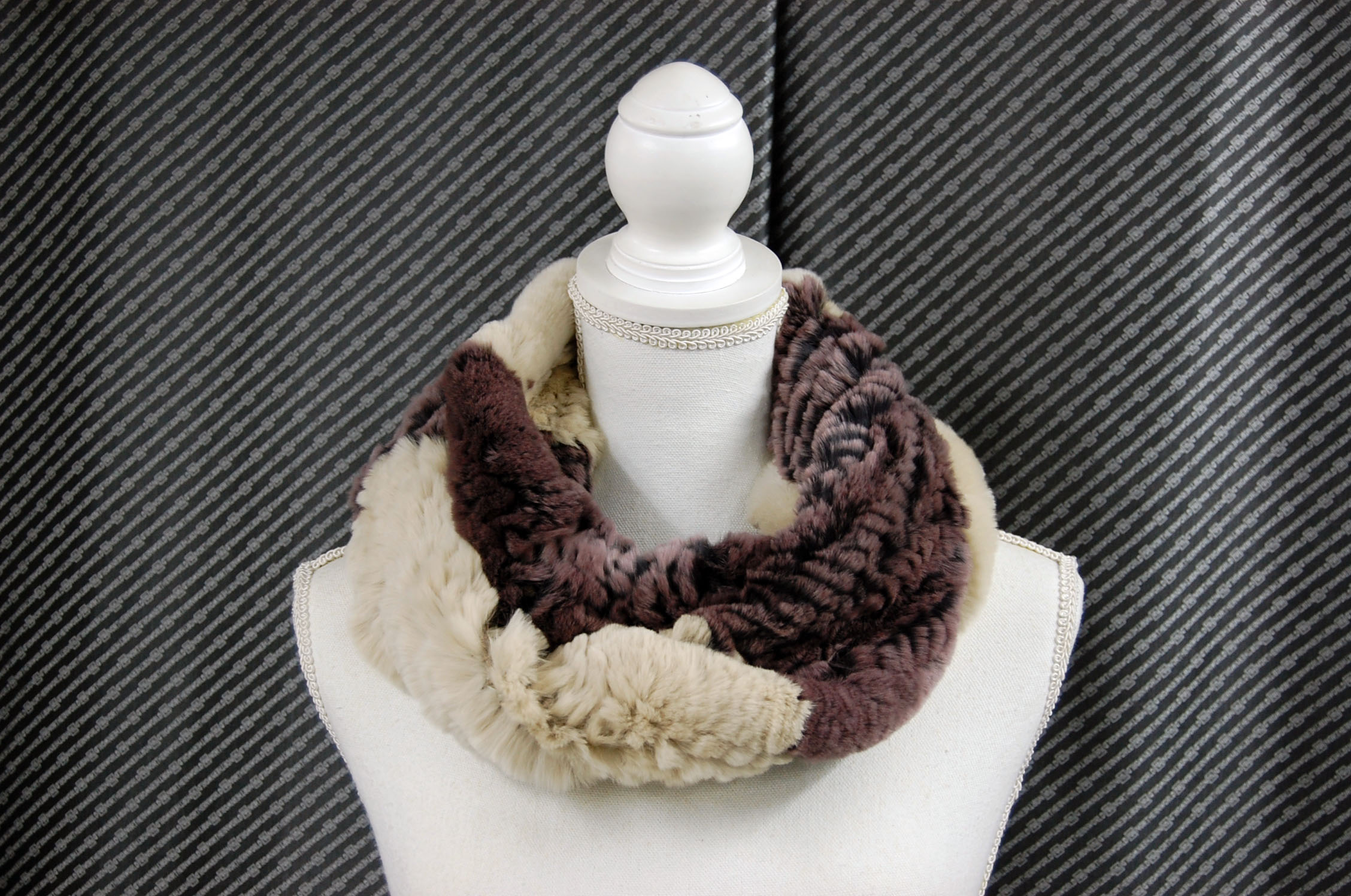 レッキスヤーン　ロングスヌードの画像