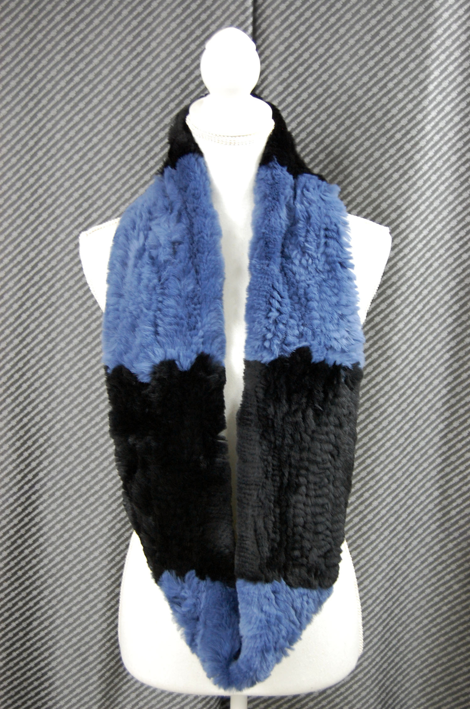 レッキスヤーン　ロングスヌードの画像