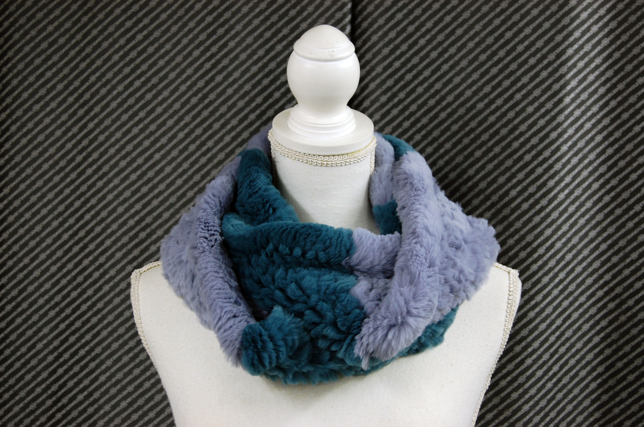 レッキスヤーン　ロングスヌードの画像