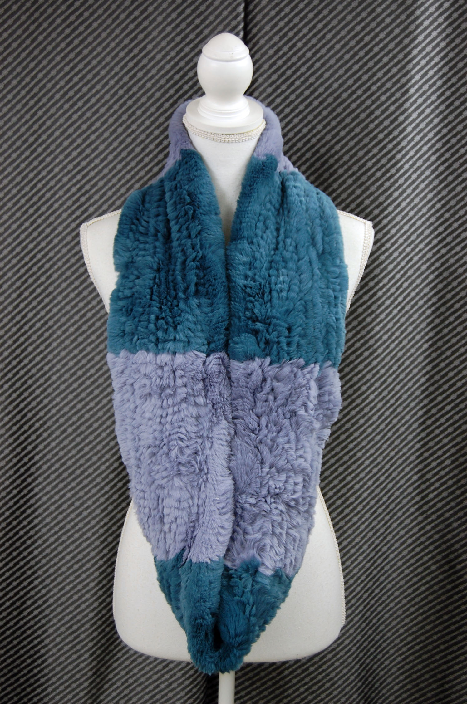 レッキスヤーン　ロングスヌードの画像