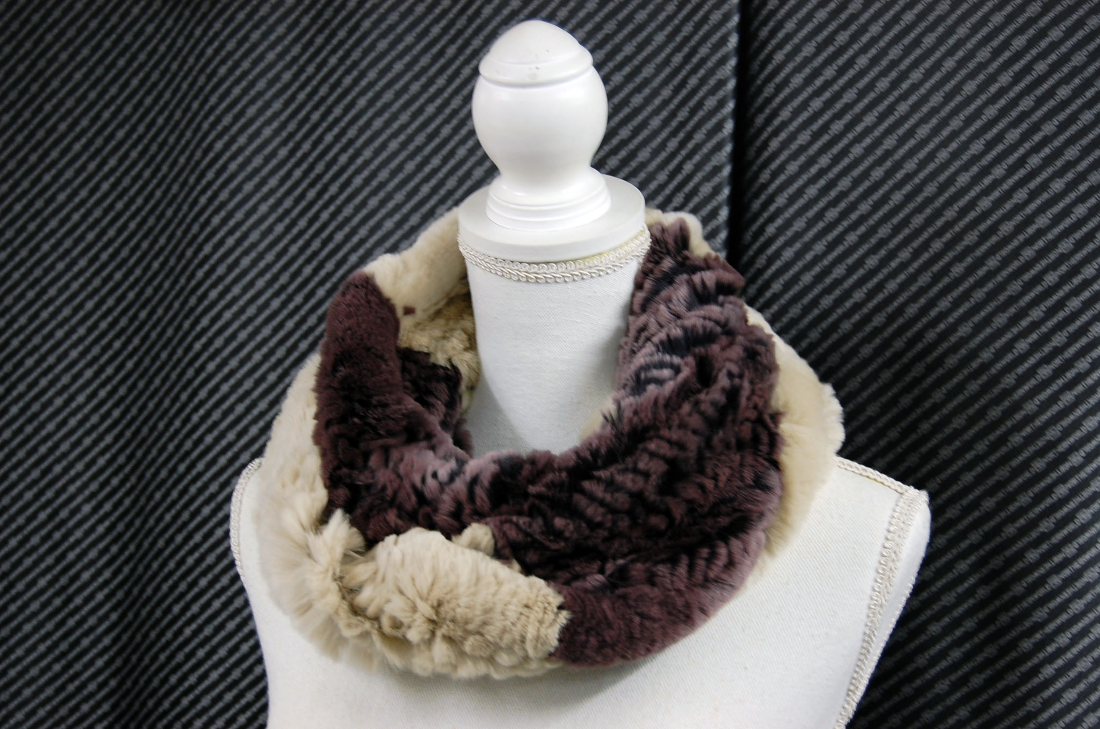 レッキスヤーン　ロングスヌードの画像