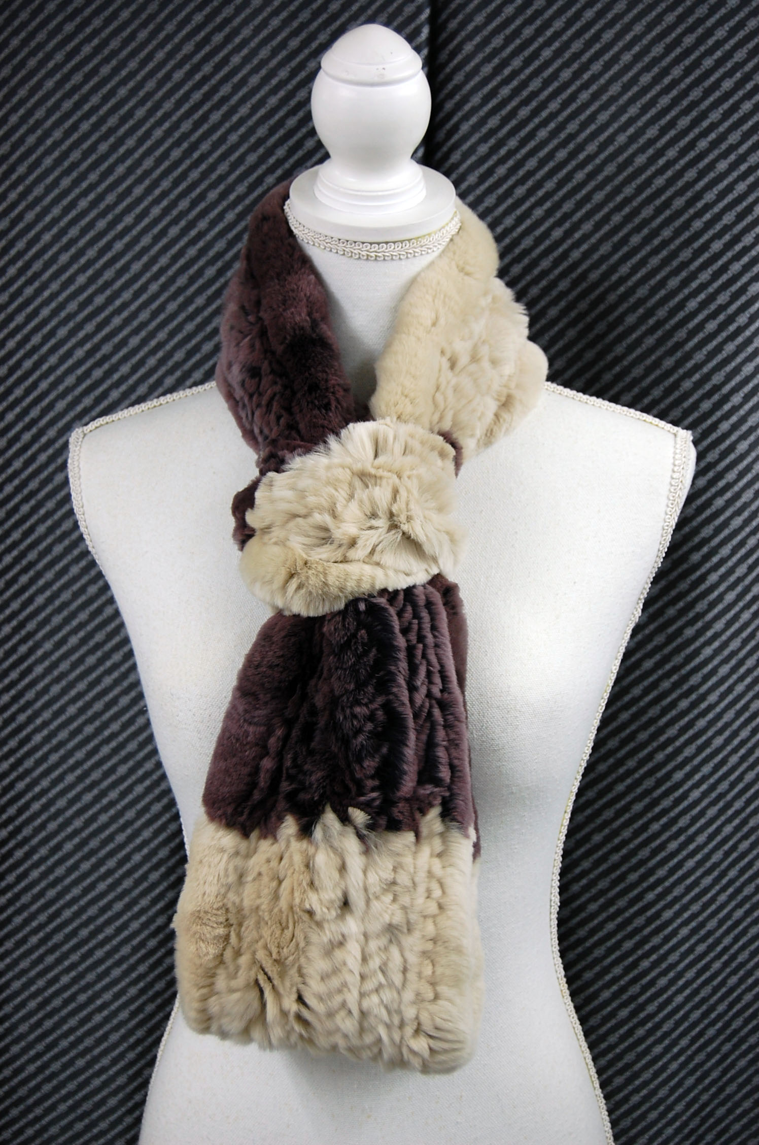 レッキスヤーン　ロングスヌードの画像