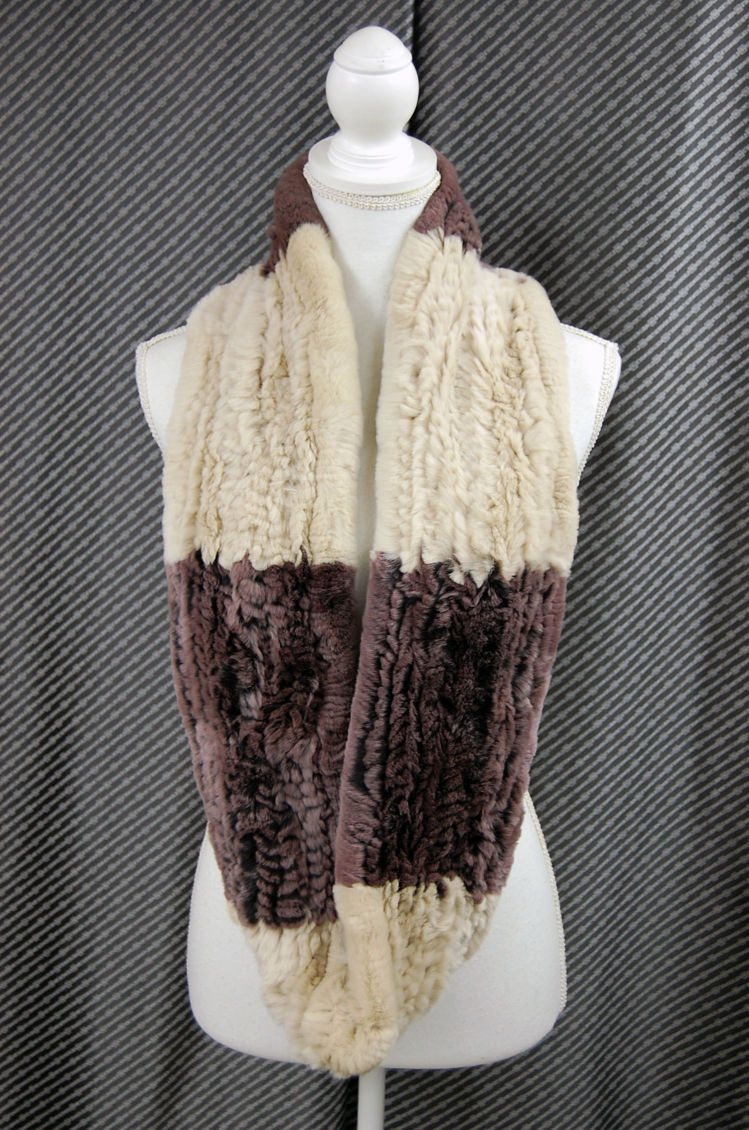 レッキスヤーン　ロングスヌードの画像