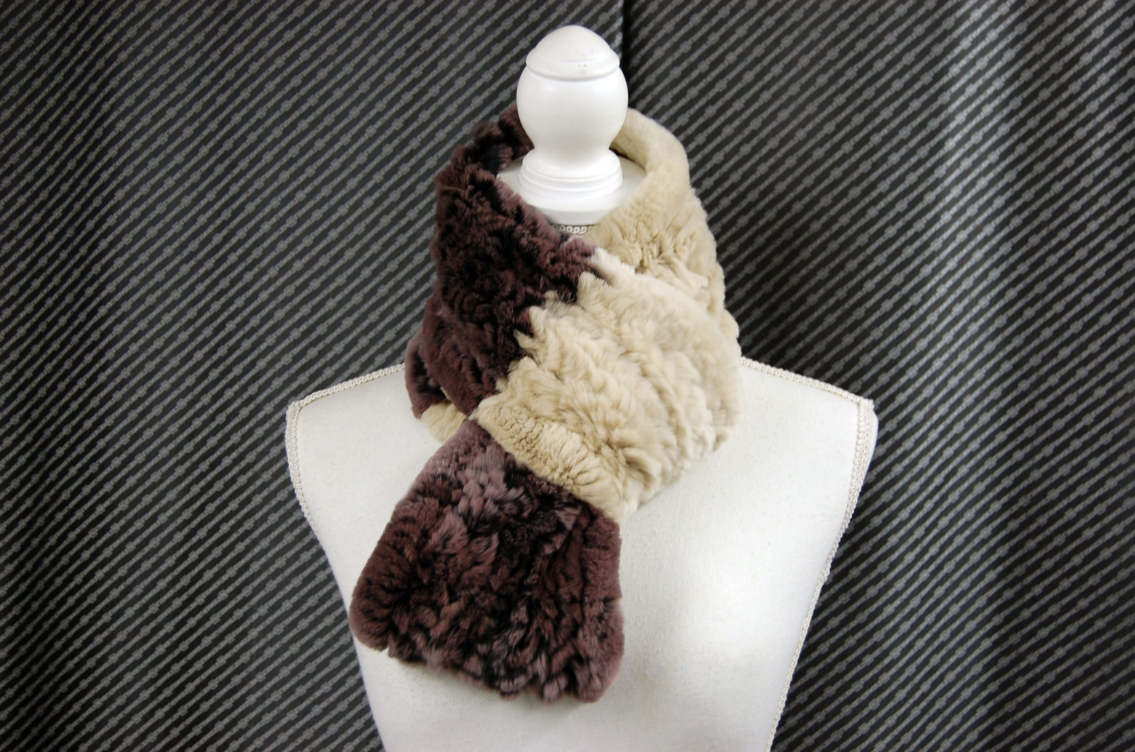 レッキスヤーン　ロングスヌードの画像