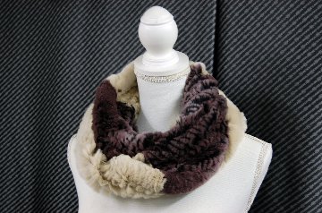 レッキスヤーン　ロングスヌードの画像