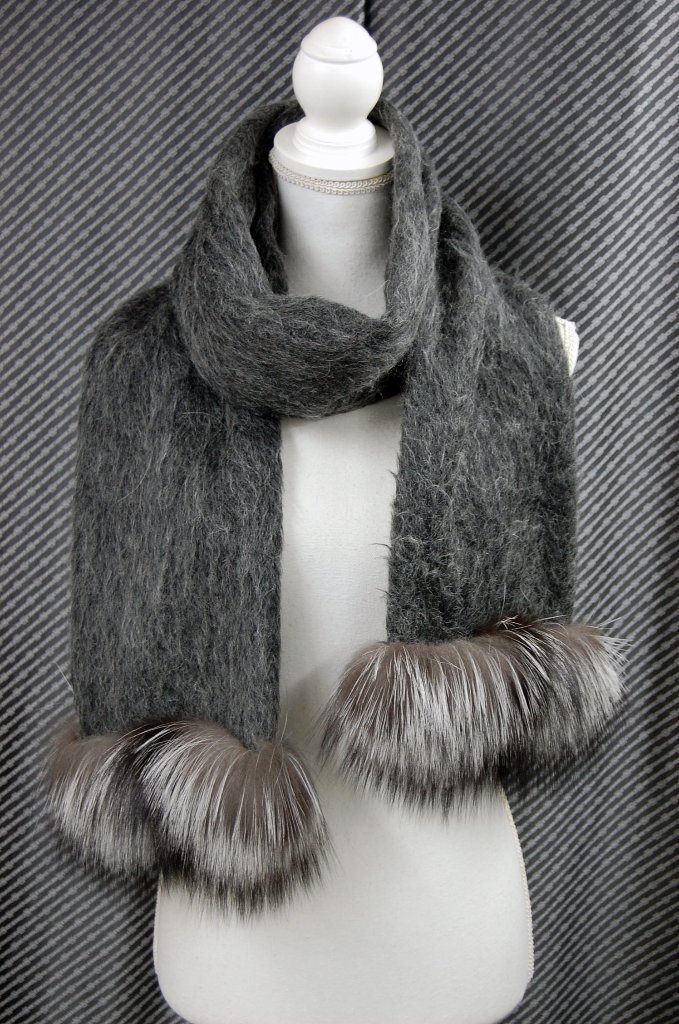 ウール＆モヘヤ混　ロングマフラー　シルバーフォックストリムの画像