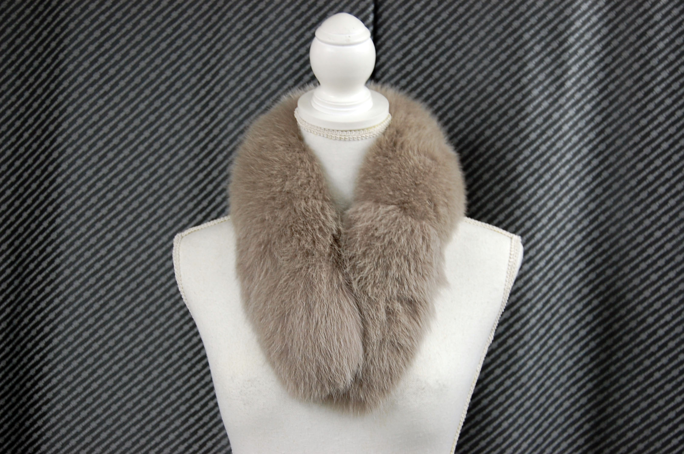 フォックス　チョーカーの画像