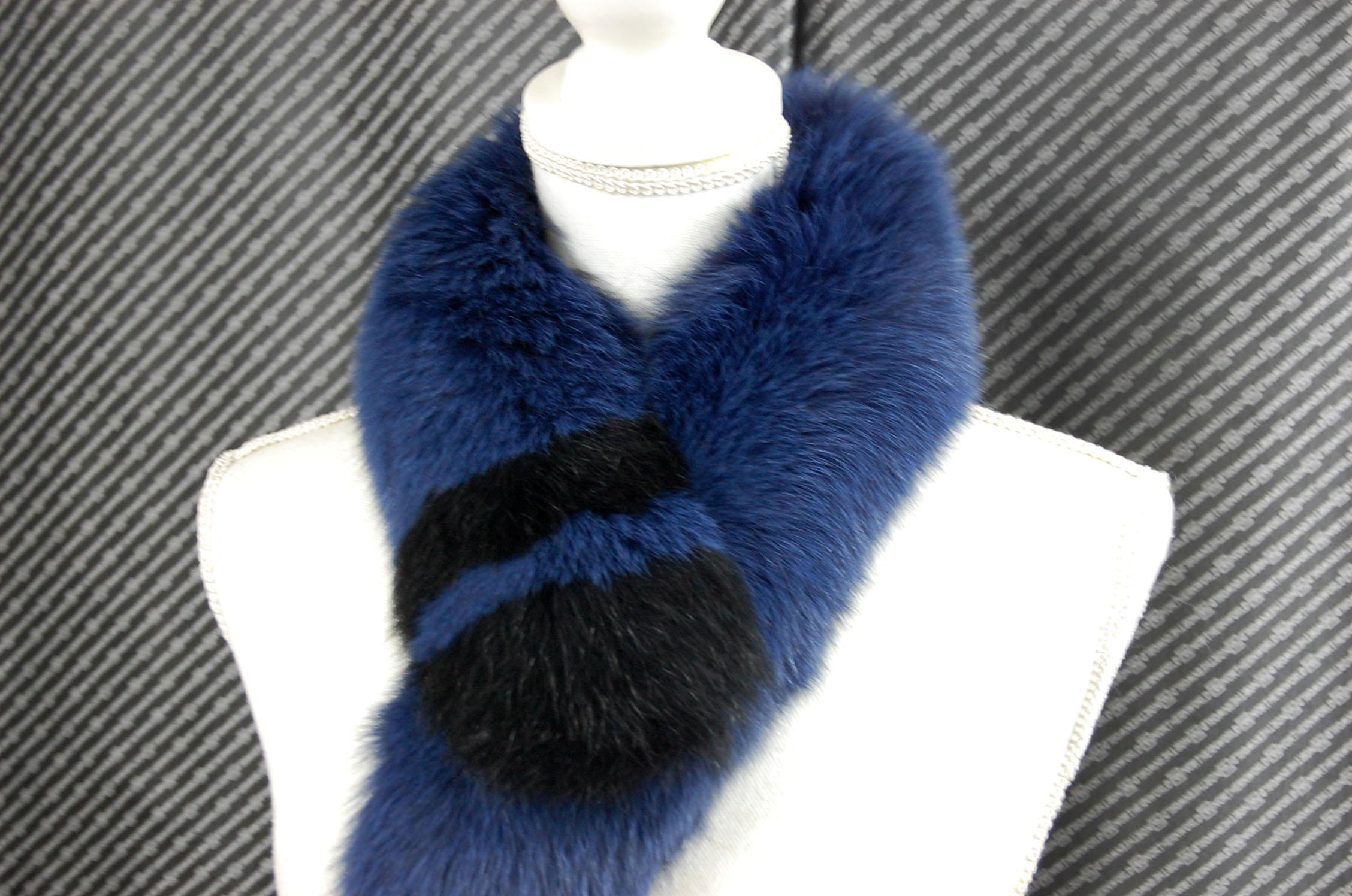 フォックス　チョーカーの画像