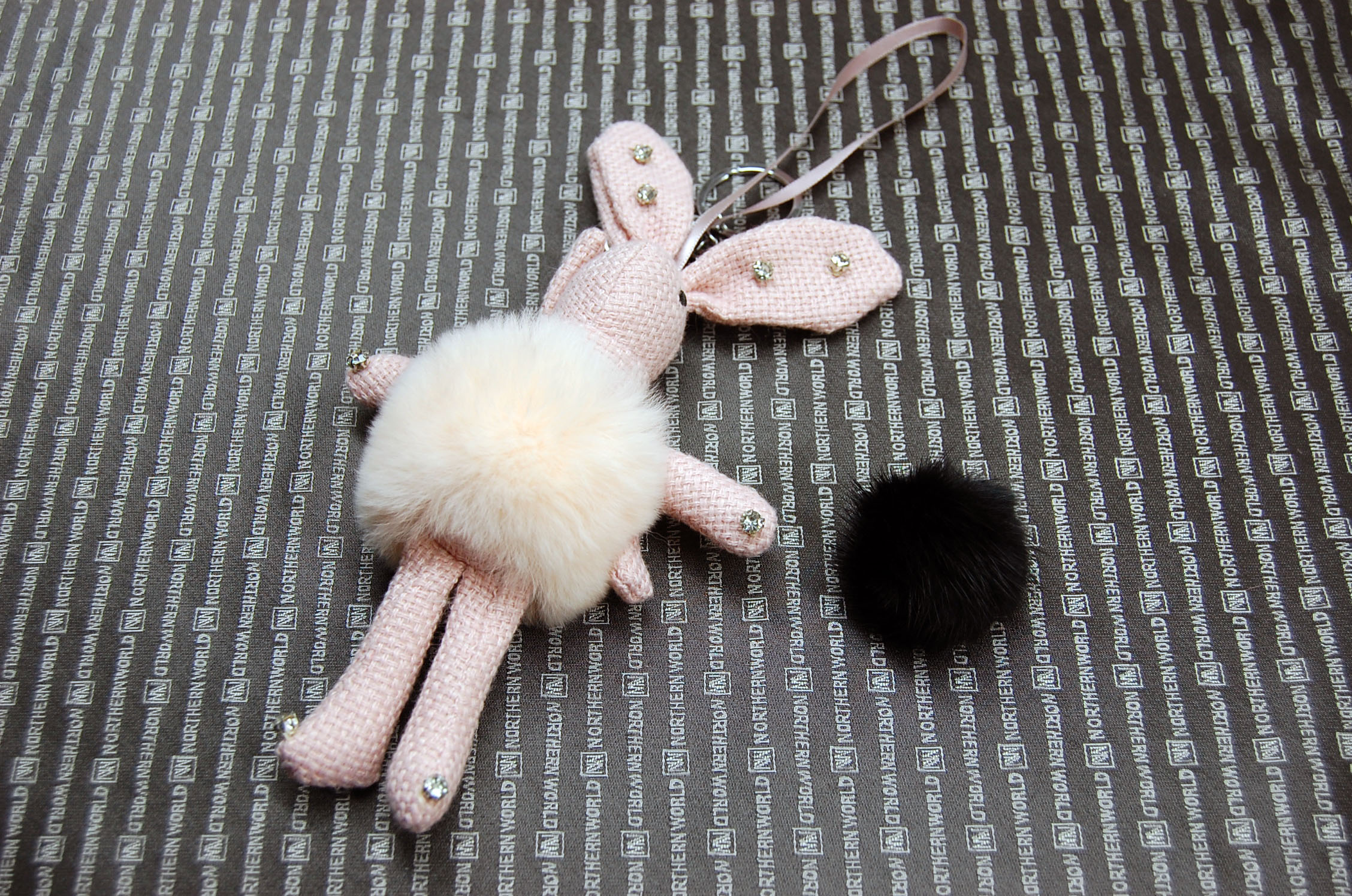 レッキス　ドールチャーム（ラビット）　ミンクポンポン付の画像