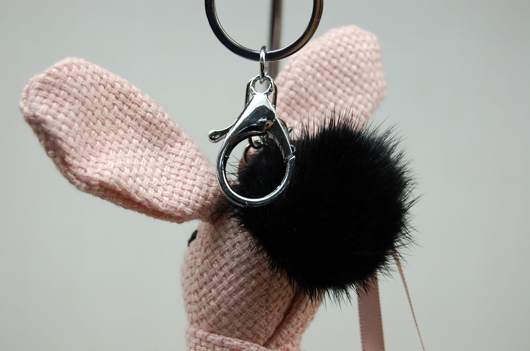 レッキス　ドールチャーム（ラビット）　ミンクポンポン付の画像