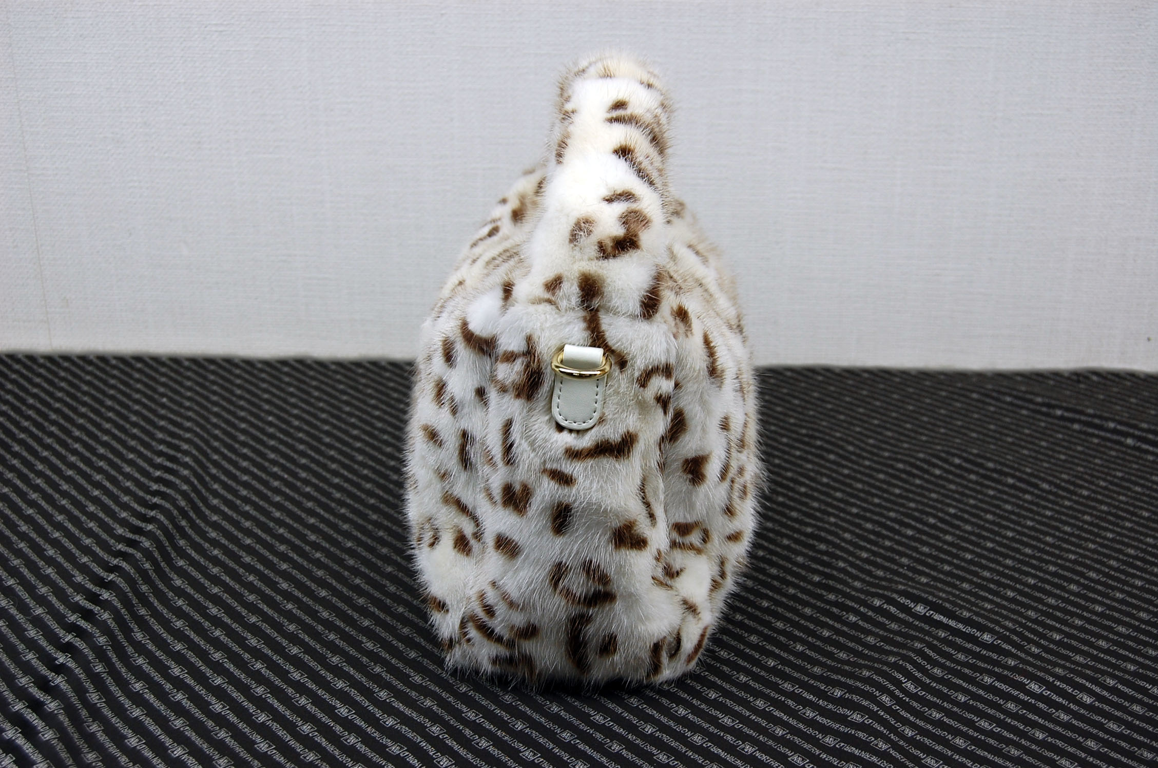 ミンク　ワンハンドルバッグの画像