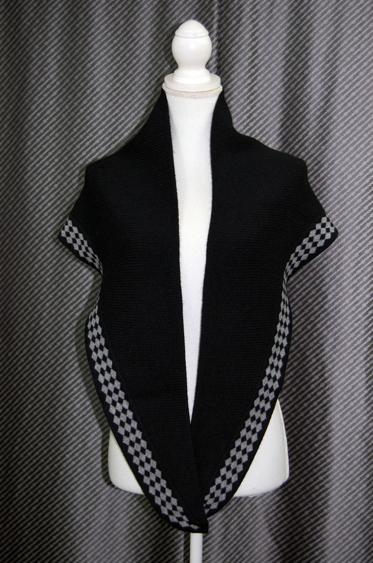 カシミヤニット　三角ストールの画像