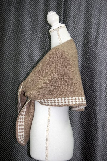 カシミヤニット　三角ストールの画像