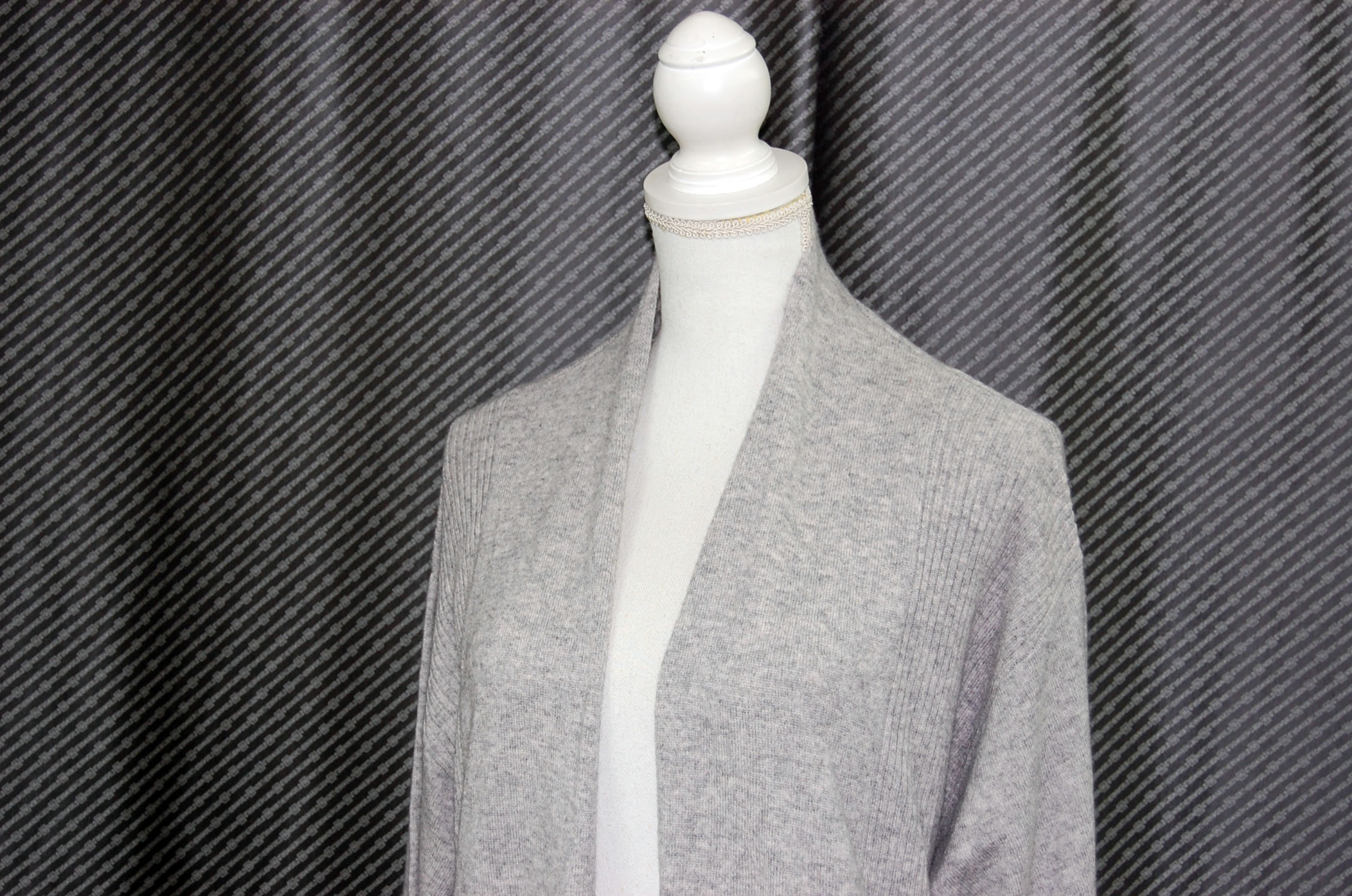 カシミヤニット　ロングカーディガンの画像