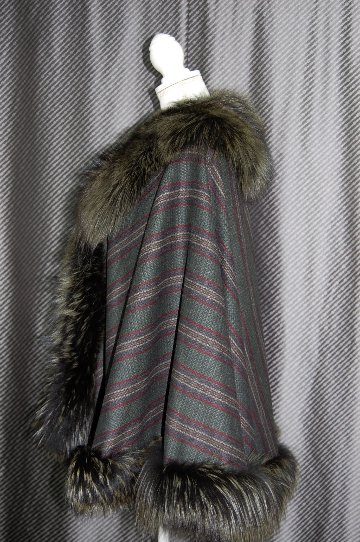 ウールストール　シルバーフォックストリムの画像