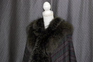ウールストール　シルバーフォックストリムの画像
