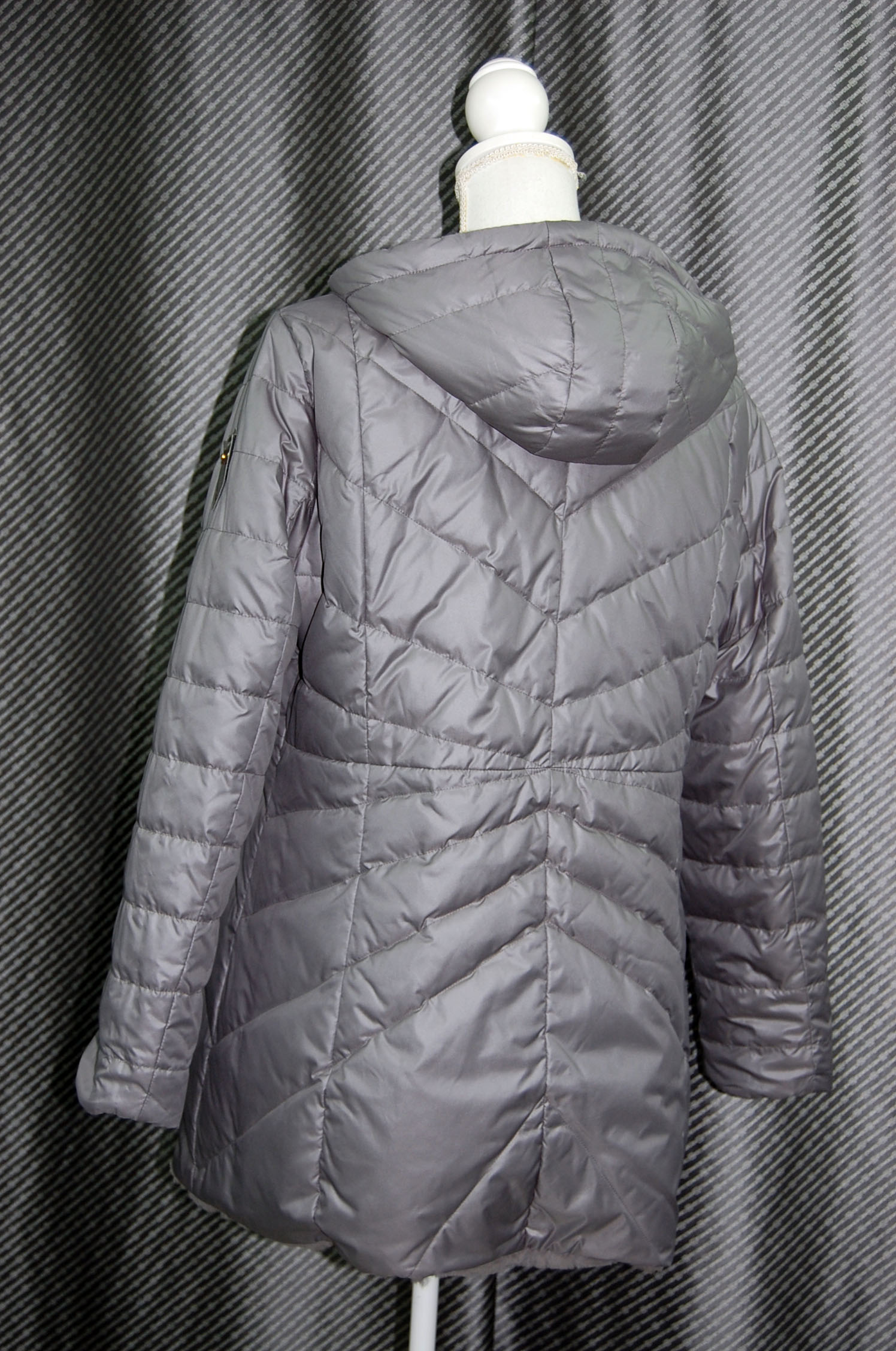 レッキスファー使い　ウール混＆ダウンリバーシブルフーディーコートの画像