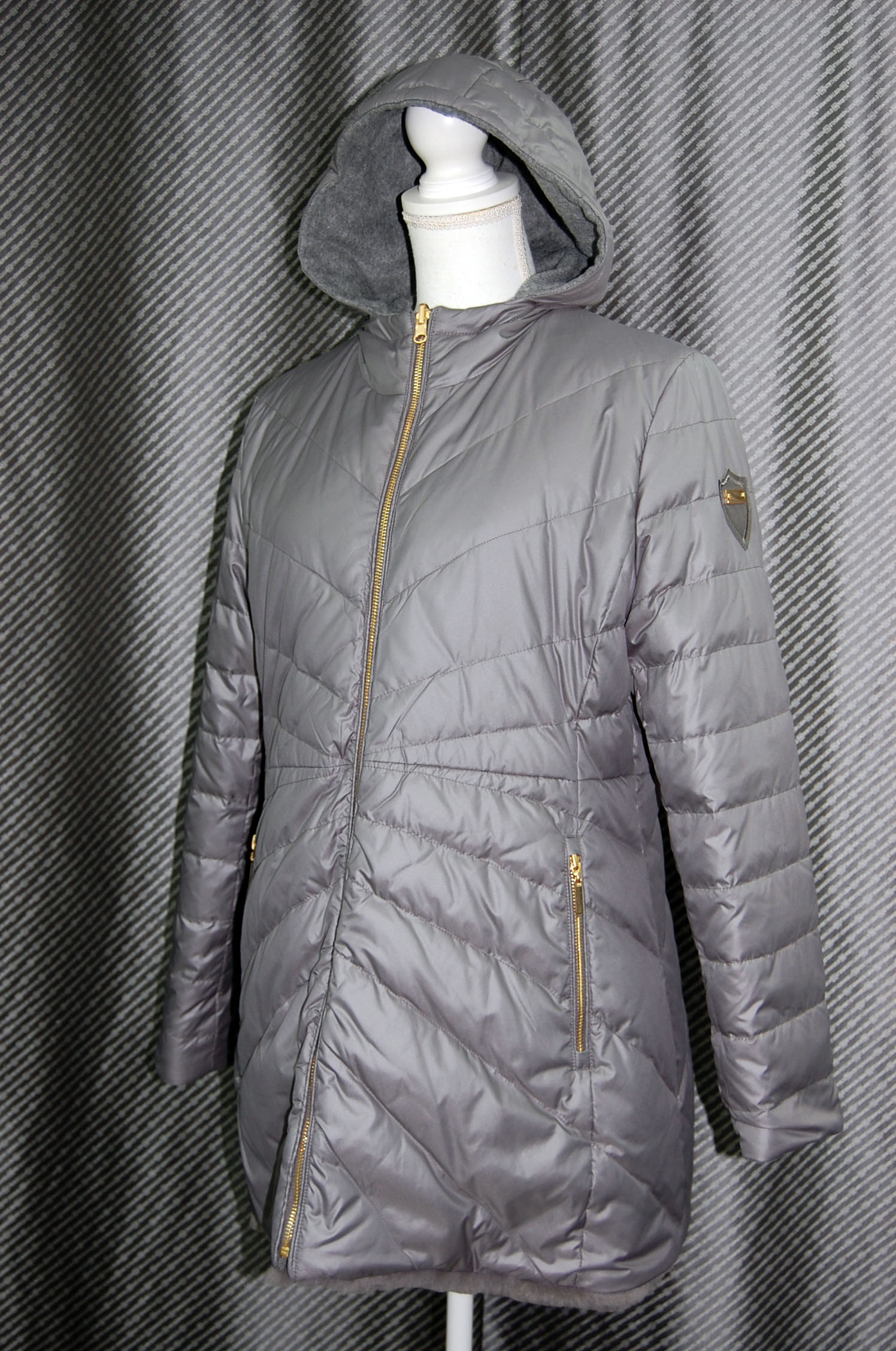 レッキスファー使い　ウール混＆ダウンリバーシブルフーディーコートの画像