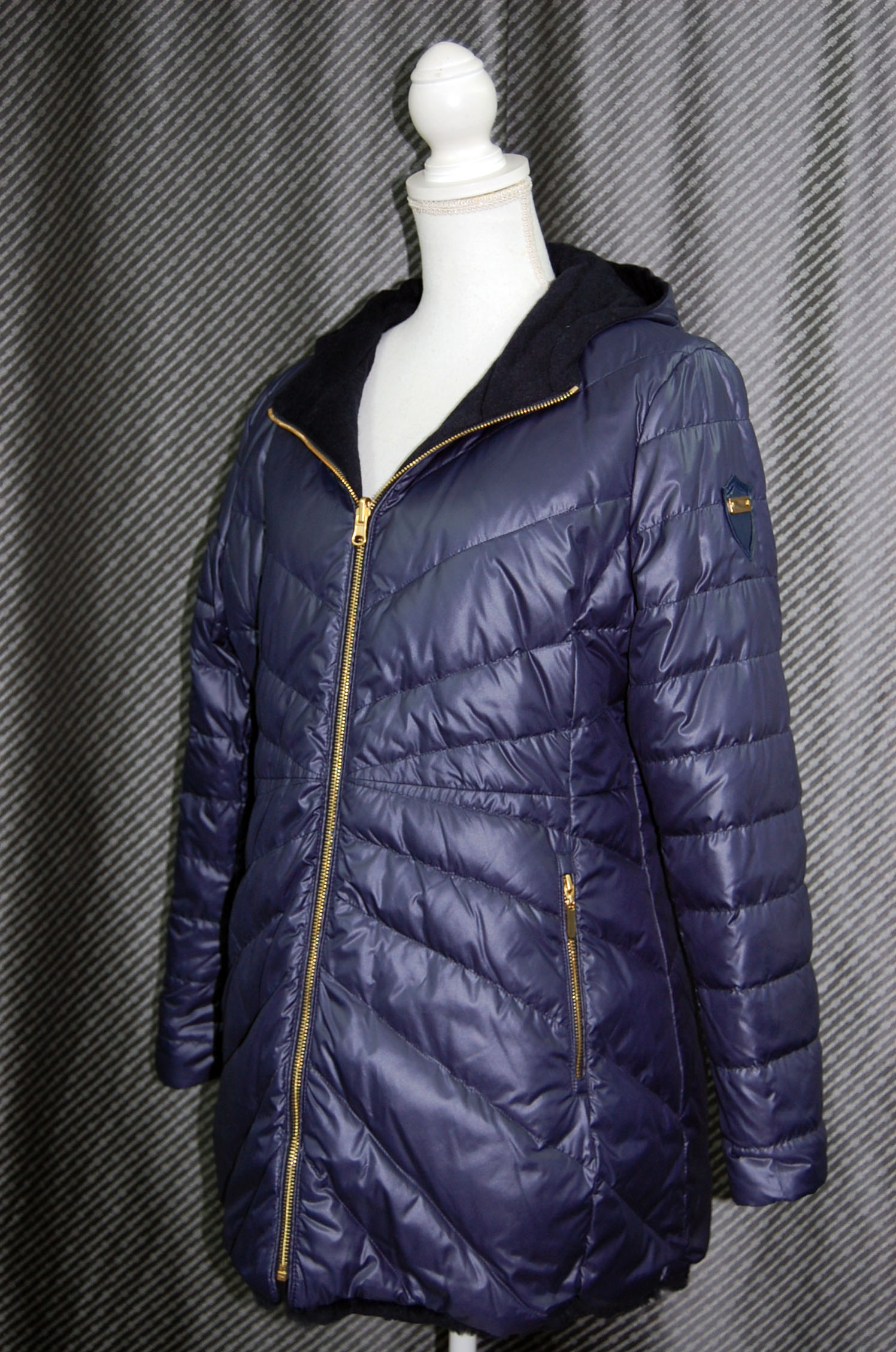 レッキスファー使い　ウール混＆ダウンリバーシブルフーディーコートの画像