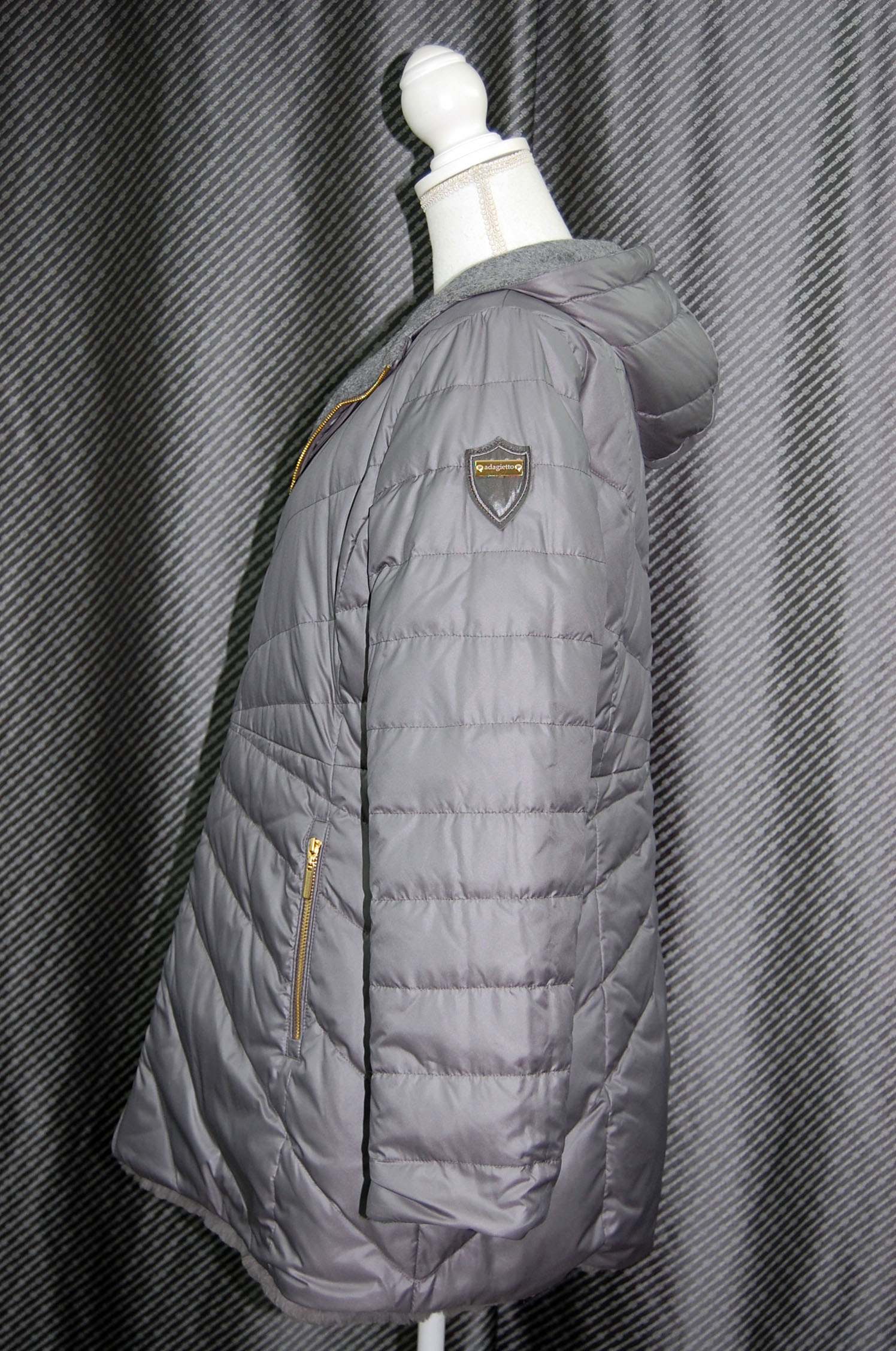 レッキスファー使い　ウール混＆ダウンリバーシブルフーディーコートの画像