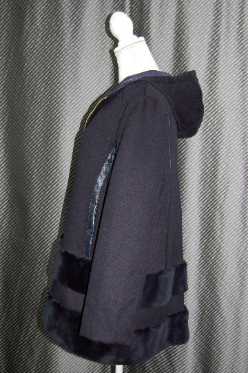 レッキスファー使い　ウール混＆ダウンリバーシブルフーディーコートの画像