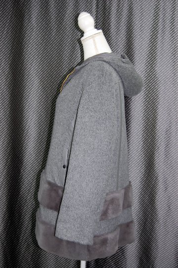 レッキスファー使い　ウール混＆ダウンリバーシブルフーディーコートの画像