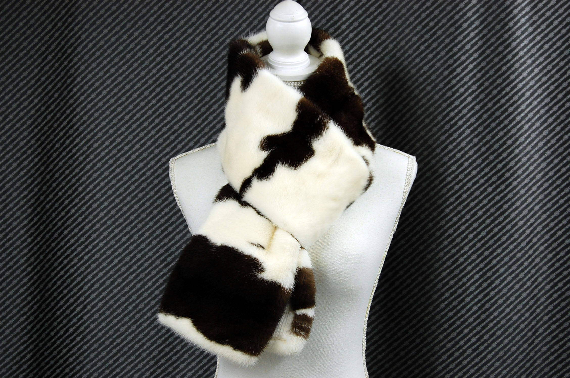 ジャガーミンク　ロングマフラーの画像