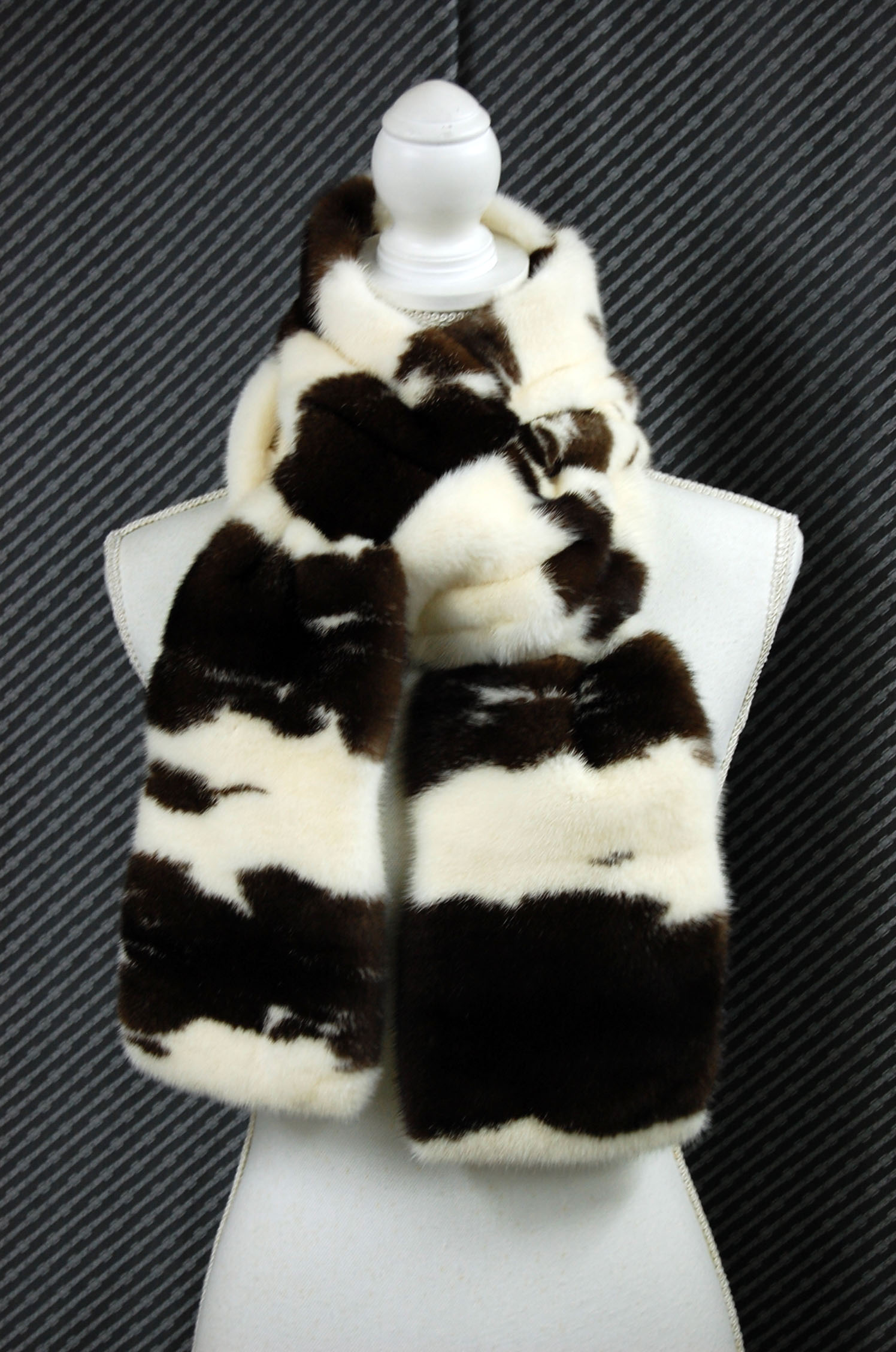 ジャガーミンク　ロングマフラーの画像