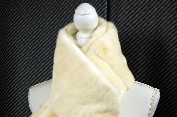 パールミンク　ロングマフラーの画像