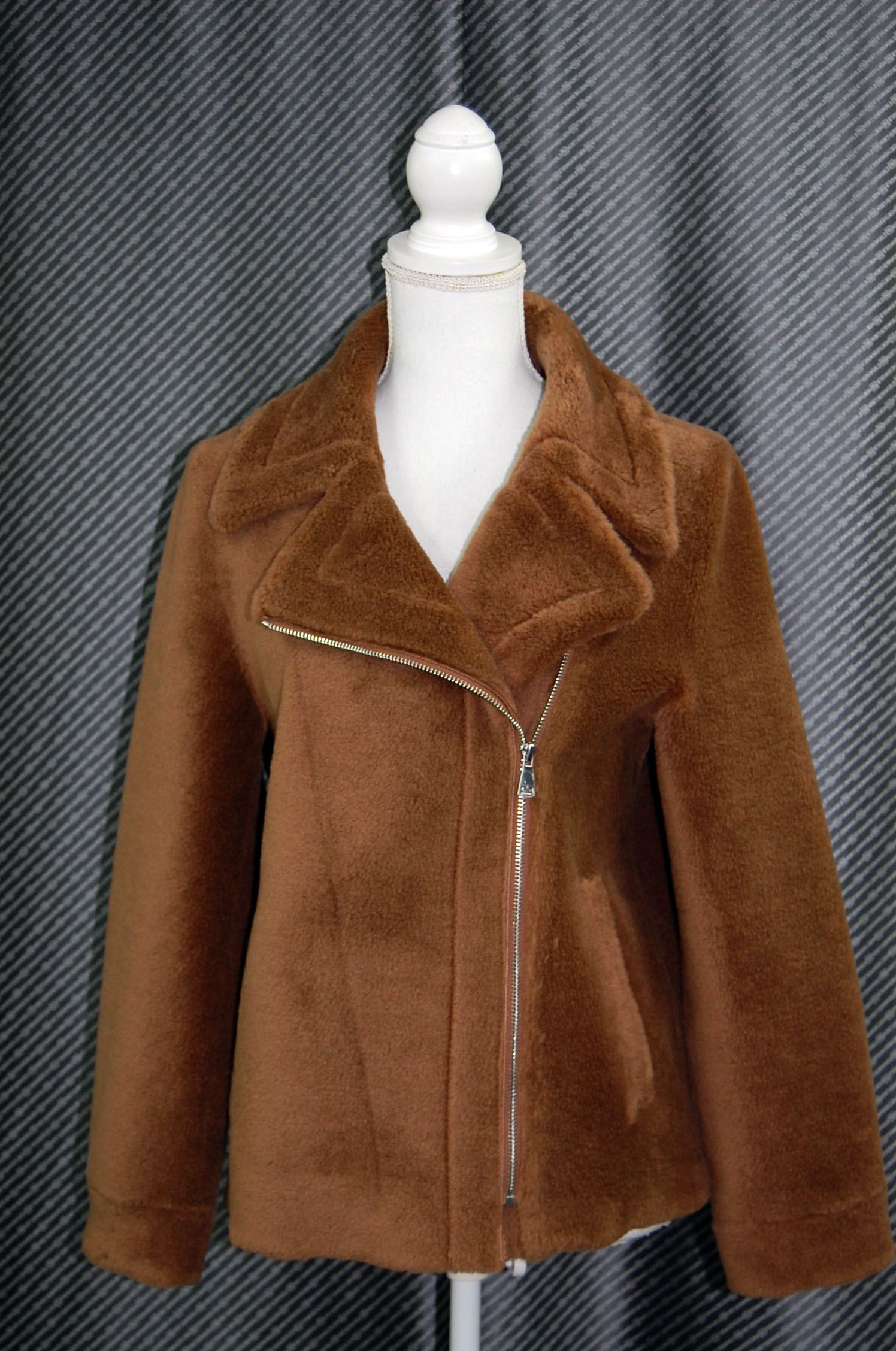 ラムウール　ライダースジャケットの画像