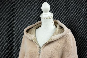 ラムウール　フーディージャケットの画像
