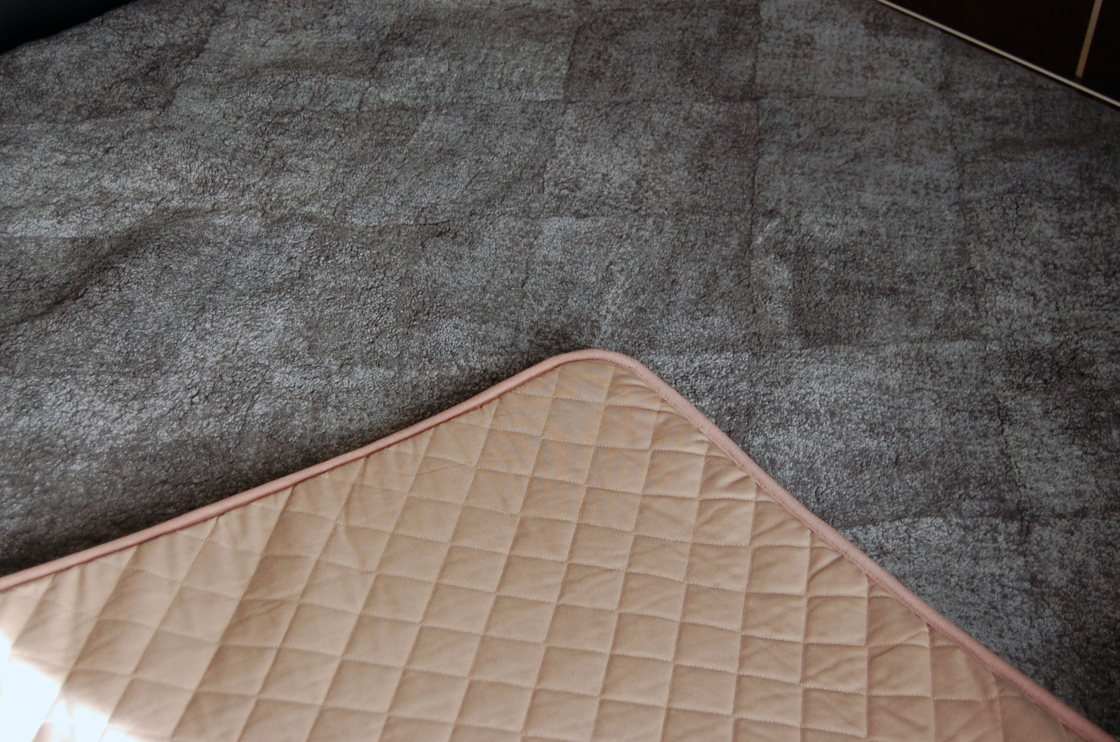 ムートン　ラグ（200×200cm）の画像