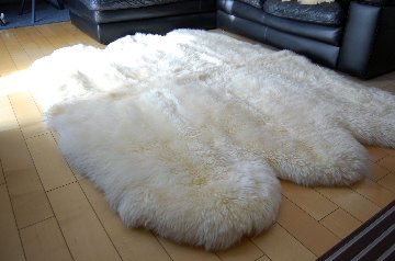 長毛ムートン　6枚物ラグ（140×170cm）の画像