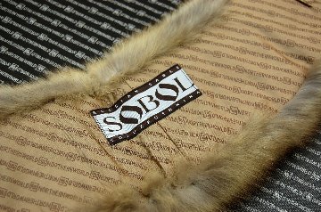 ロシアンセーブル　ホリゾンタルカラーの画像
