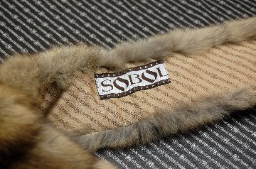 シルバリーセーブル　ホリゾンタルクロスマフラーの画像