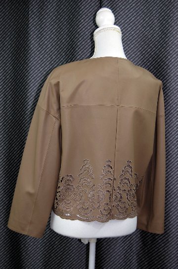 ラムレザー　刺しゅう入りオーバーサイズジャケットの画像