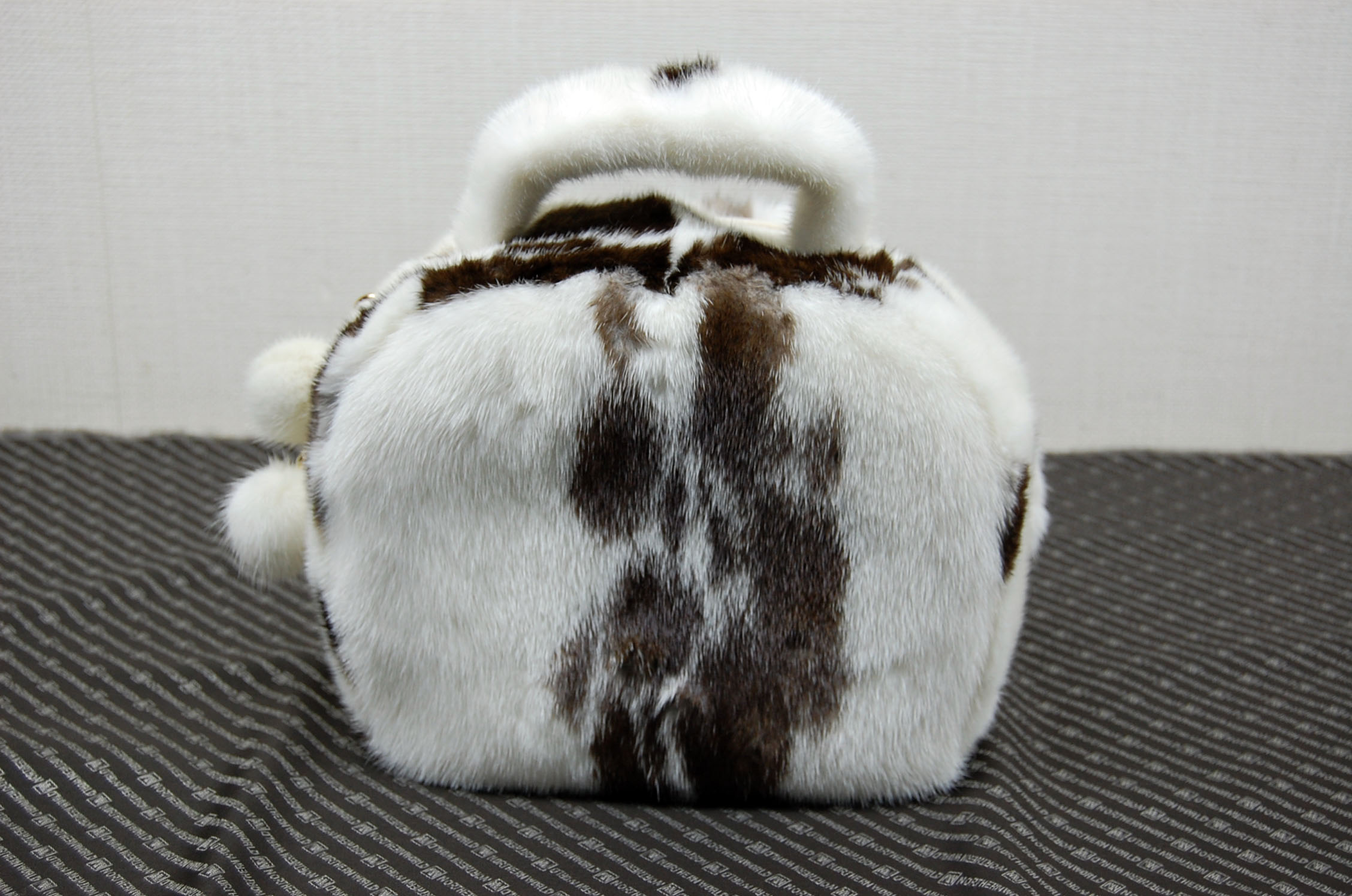 ジャガーミンク　2wayハンドバッグの画像