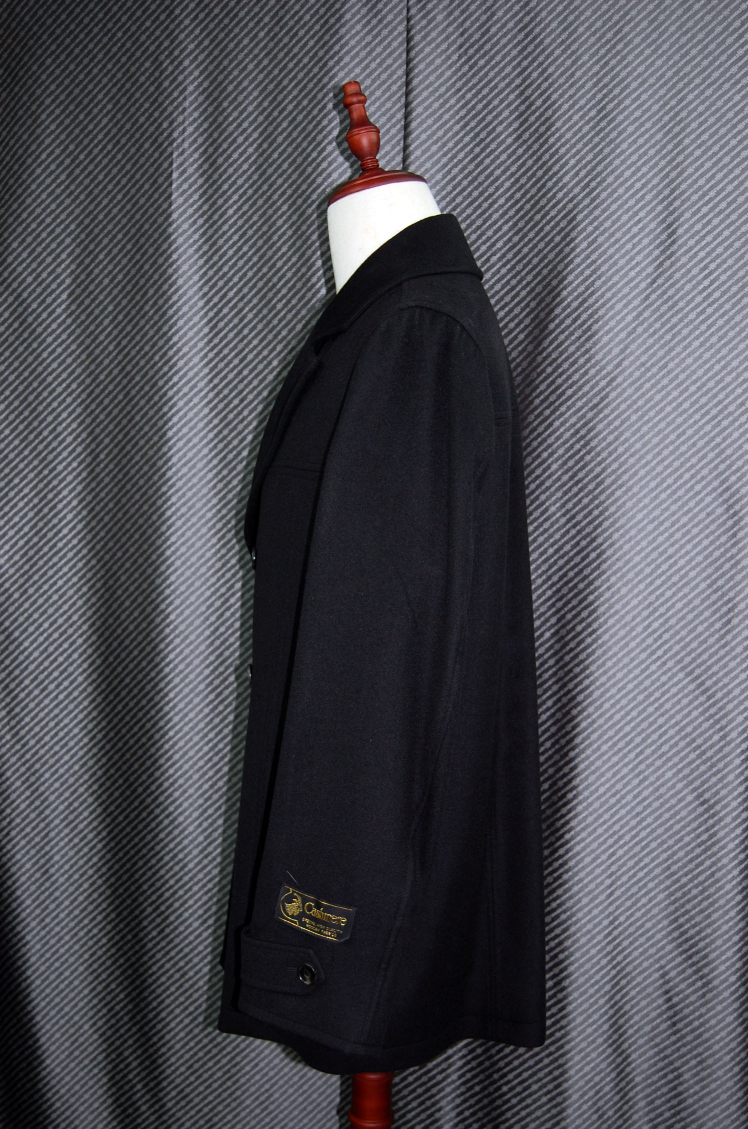 Men'sカシミヤ100％　ダブルブレストハーフコートの画像