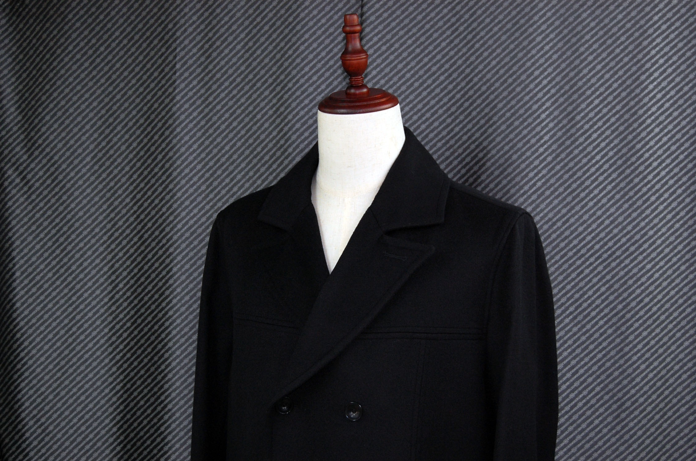 Men'sカシミヤ100％　ダブルブレストハーフコートの画像