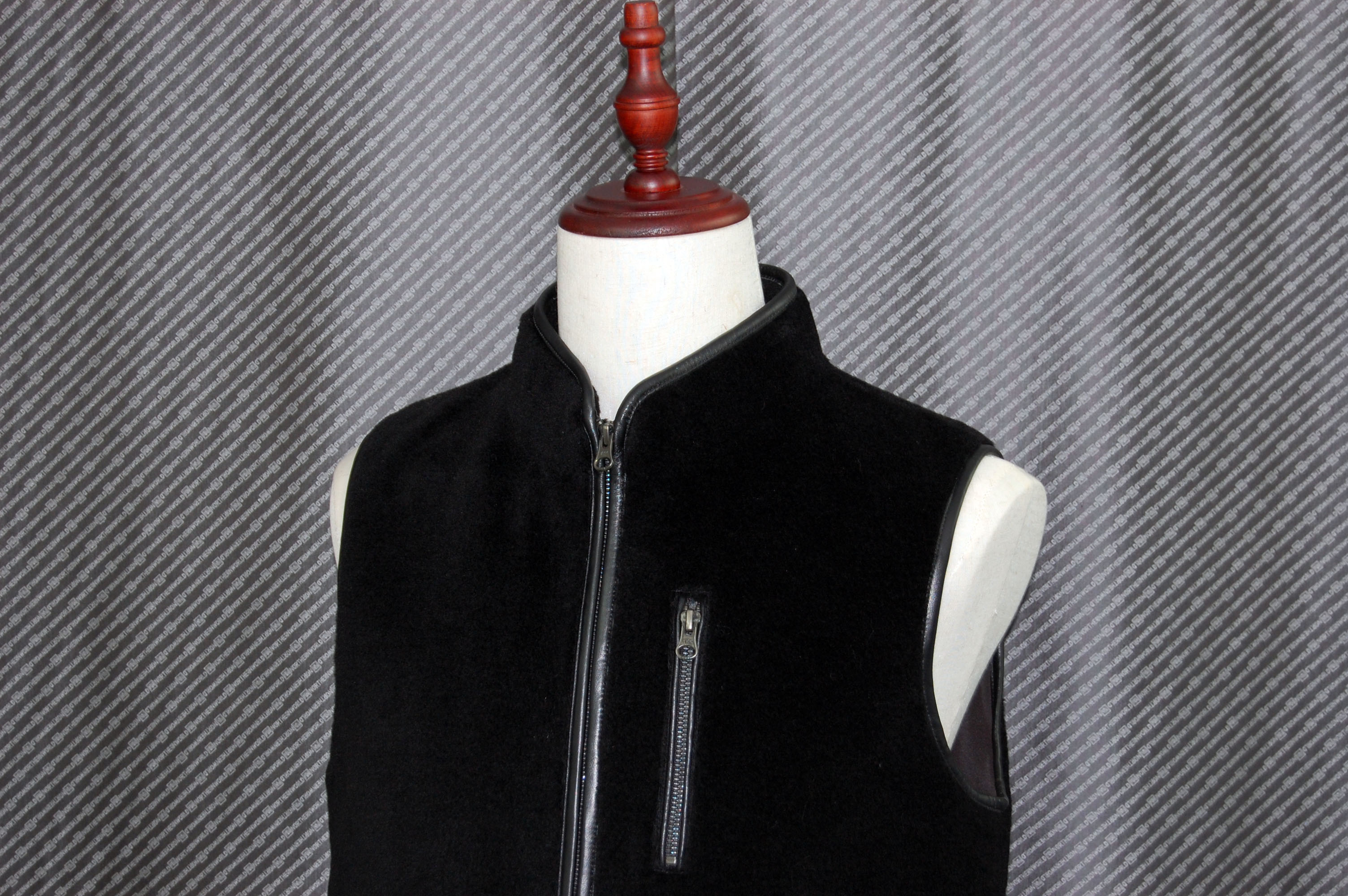 JEAN-LOUIS SCHERRER　Men'sラムウール　ベストの画像