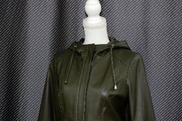ラムレザー　フーディージャケットの画像