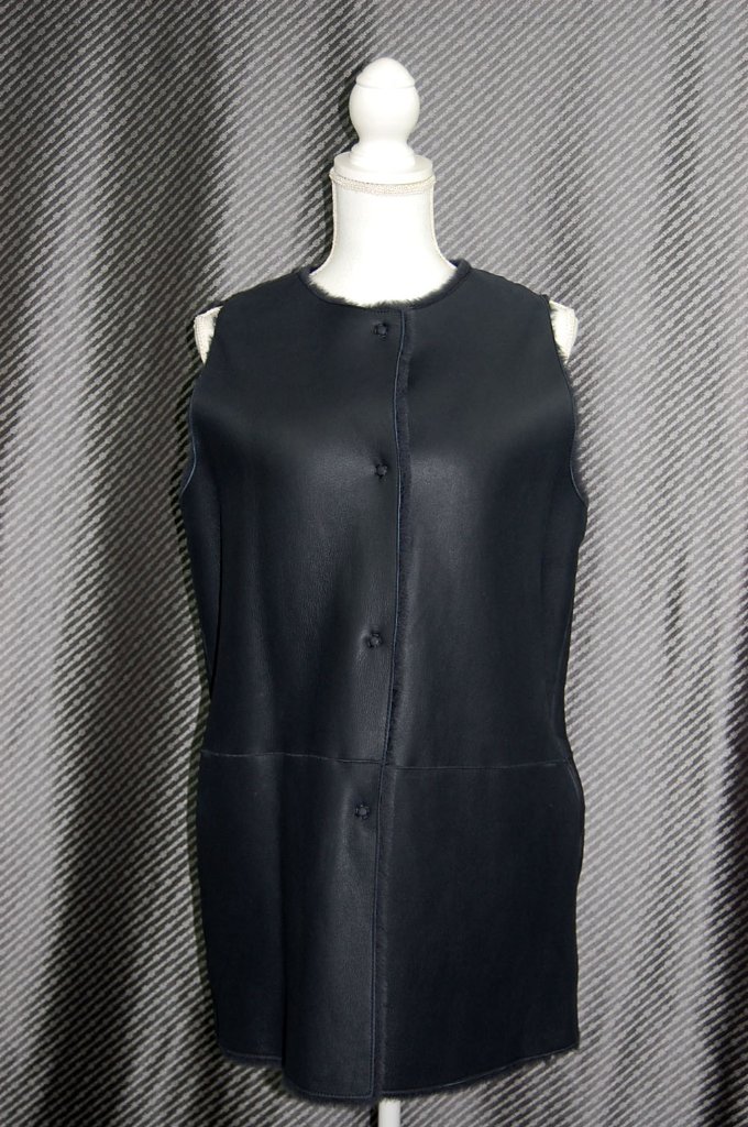 ムートン　ダブルフェイスベストの画像