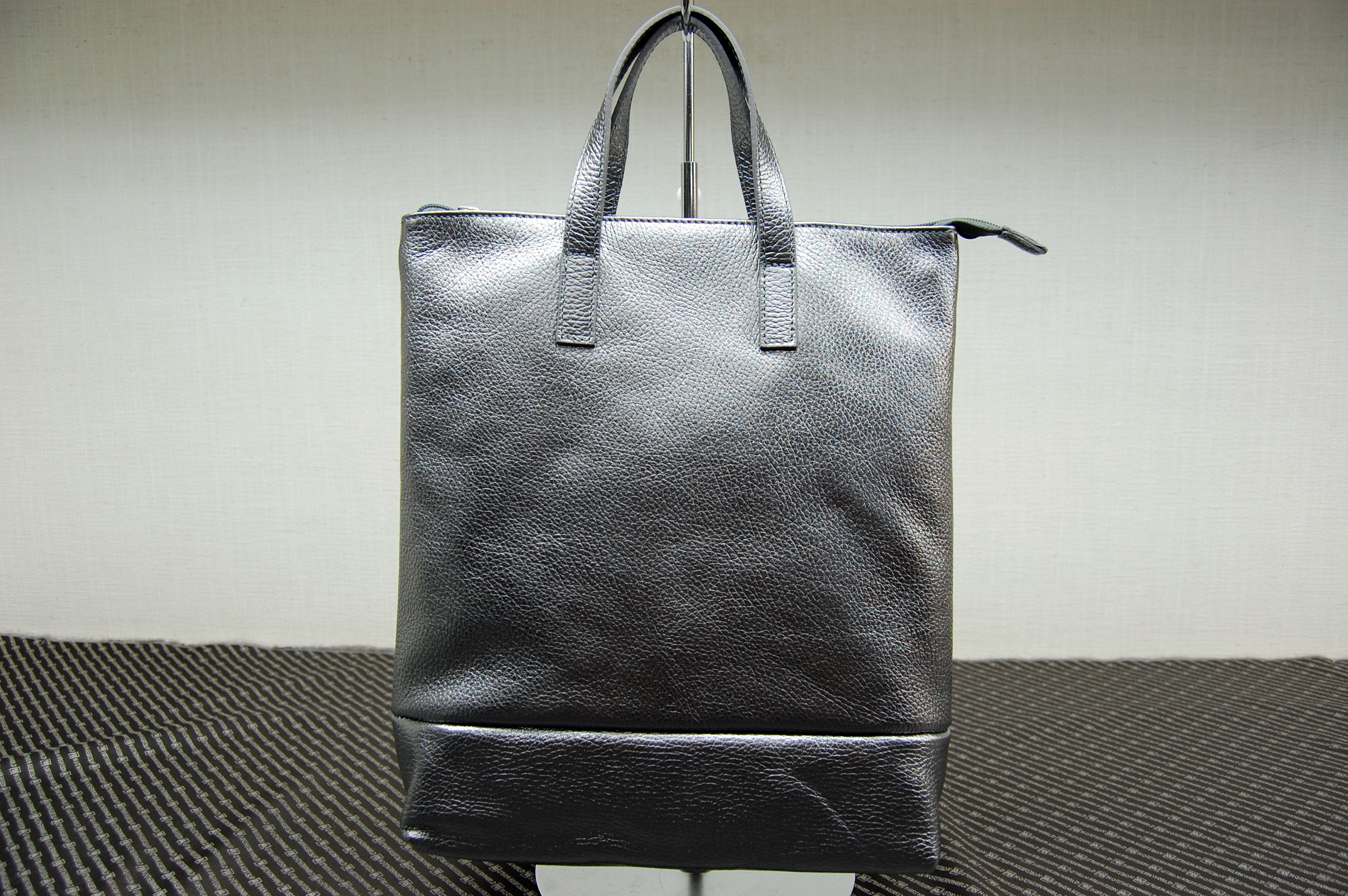 イタリアンカーフレザー　トート＆リュック2wayバッグの画像