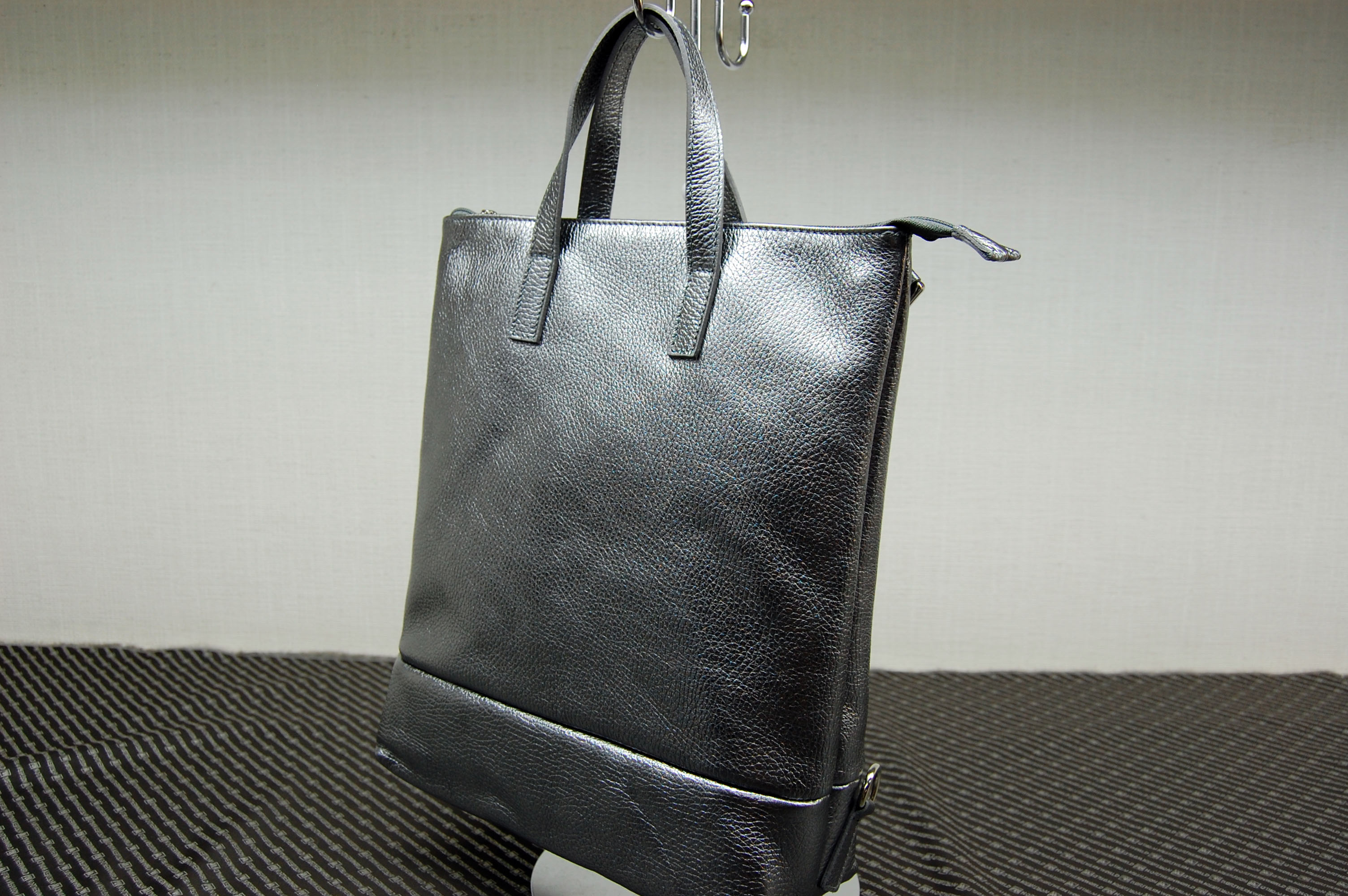 イタリアンカーフレザー　トート＆リュック2wayバッグの画像